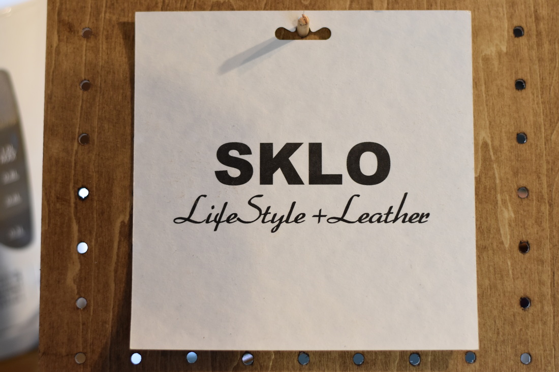 SKLOのスローガン、life-style + leather